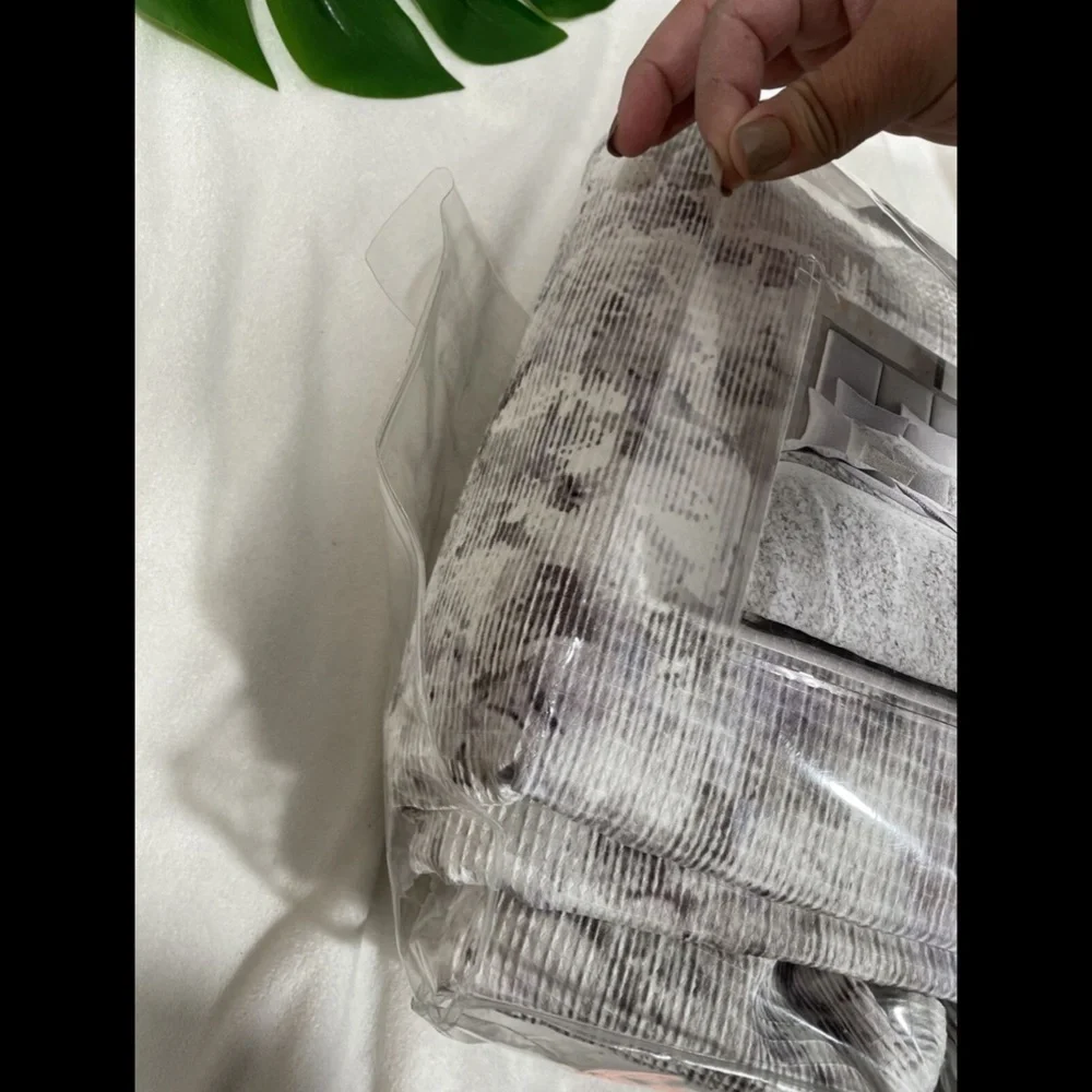 NEW Hotel Collection Impressions‎ Floral KING Duvet